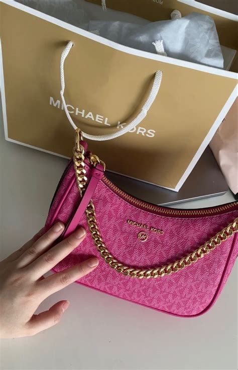 aysha michael kors